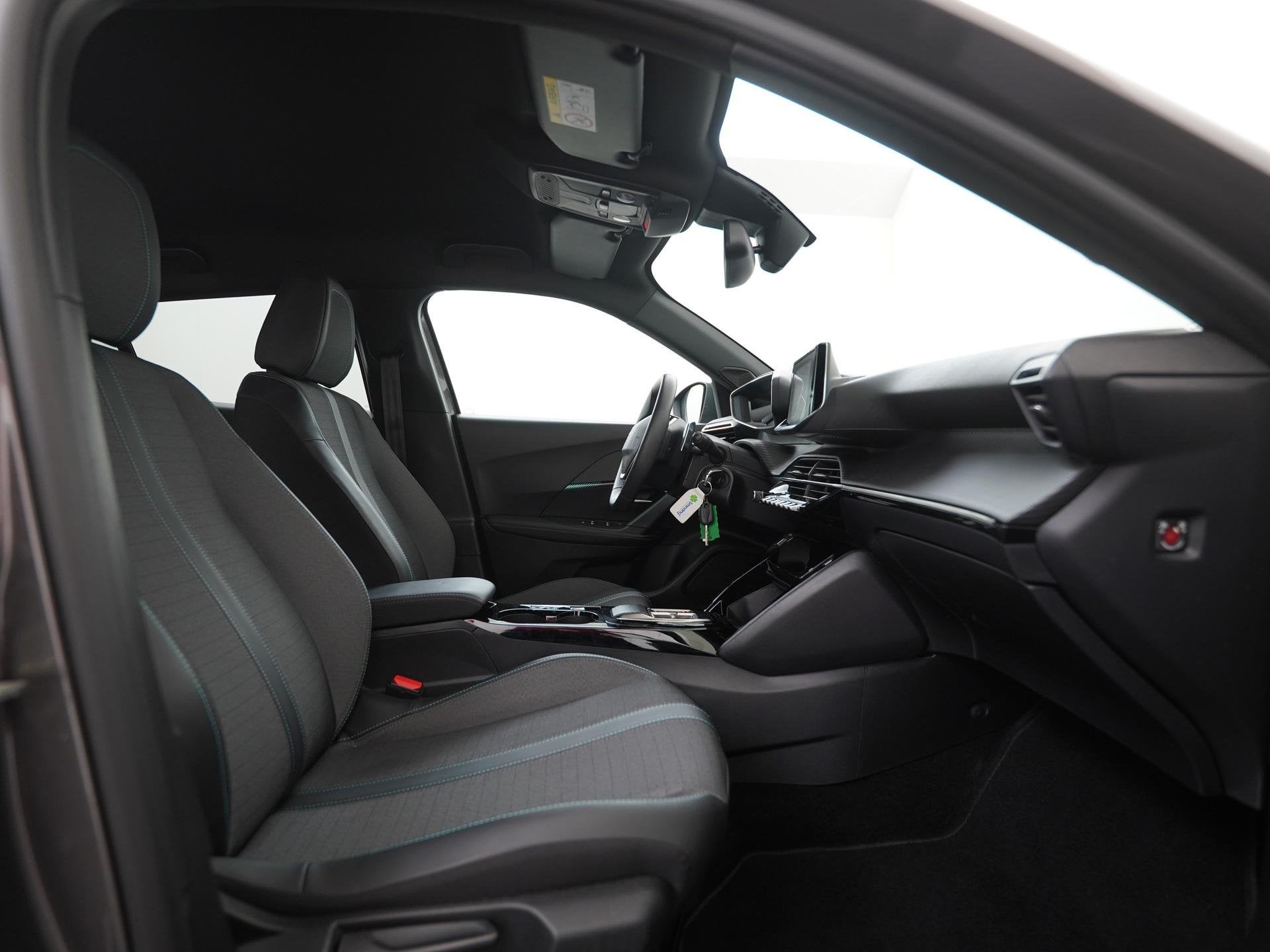 Peugeot 2008 1.2 PureTech Allure Pack Automaat | Digital Coc, Auto's, Gebruikt, Euro 6, 1199 cc, Leder en Stof