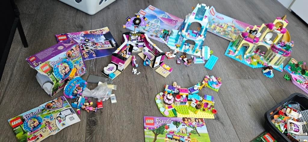 Heeel veel lego zeemeermin ,rapunzel ,frozen friends sets, Ophalen