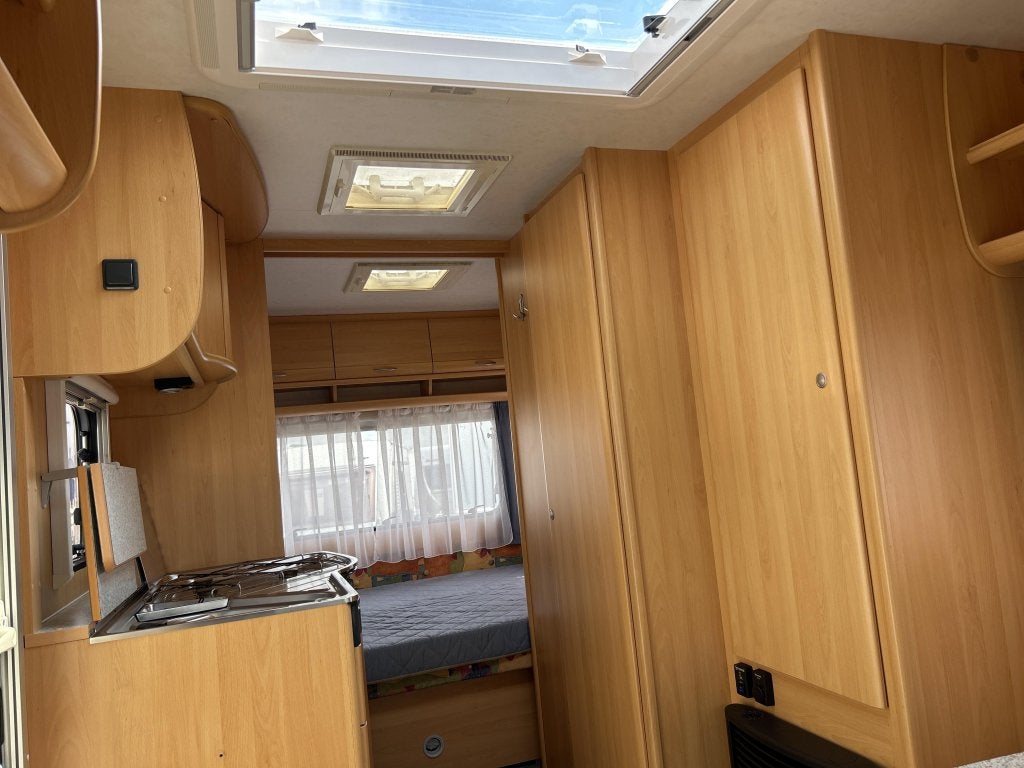 DETHLEFFS 430 DB VOORTENT VAST BED MOVER, Caravans en Kamperen, Caravans, Arist-Dethleffs-Straße 12, 88316 Isny im Allgäu, Duitsland