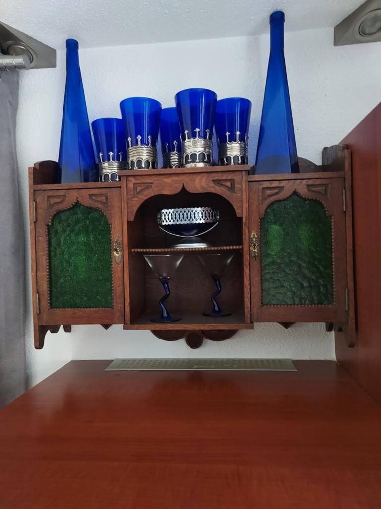 Te koop Antiek hangkastje uit 1929, Antiek en Kunst, Ophalen of Verzenden