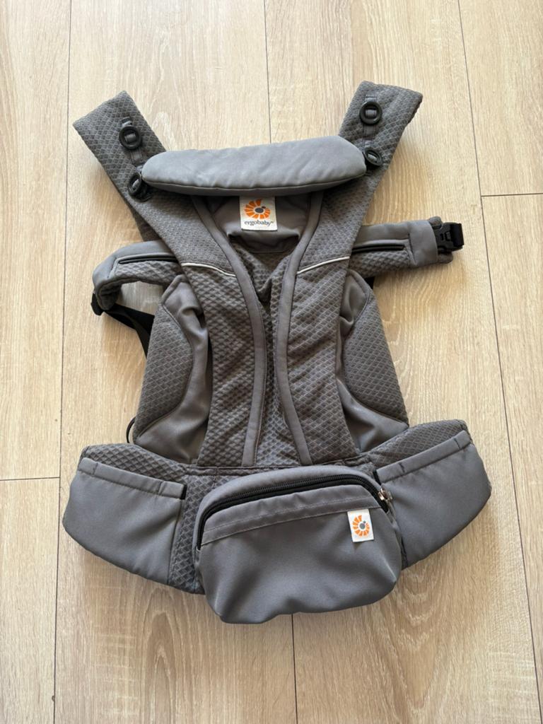Ergobaby Omni Breeze draagzak Graphite Grey, Kinderen en Baby's, Babydragers en Draagdoeken, Ophalen of Verzenden, Gebruikt, Draagzak