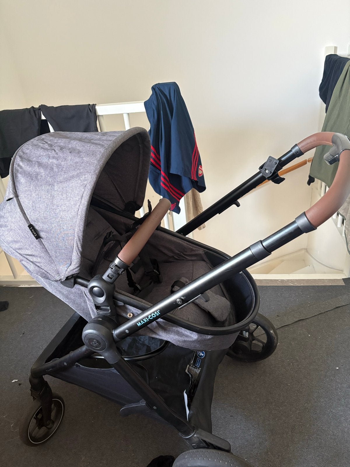 Maxi-Cosi combiwagen met autostoeltje en reiswieg, Ophalen, Zo goed als nieuw, Combiwagen, Met autostoeltje