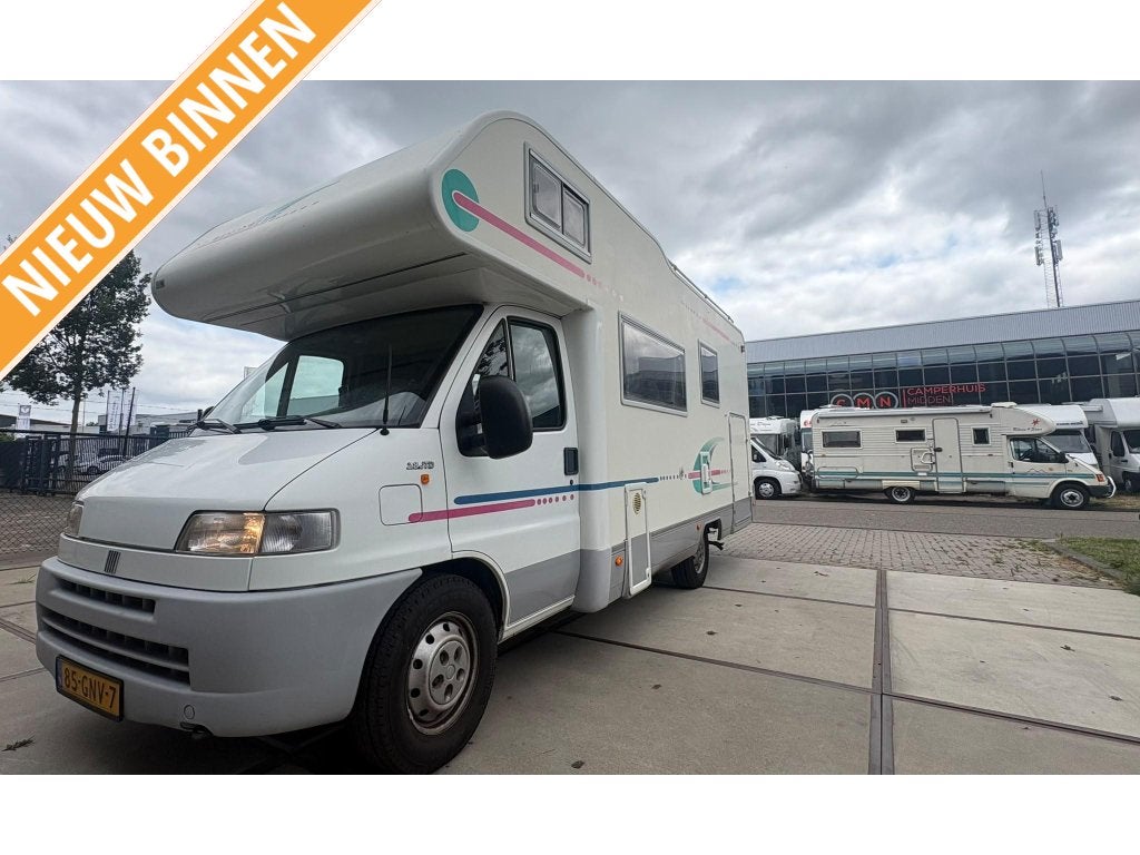 Adria Coral 660,Airco,Vastbed, Alkoof, Ringverwarming, Luifel, Fiat