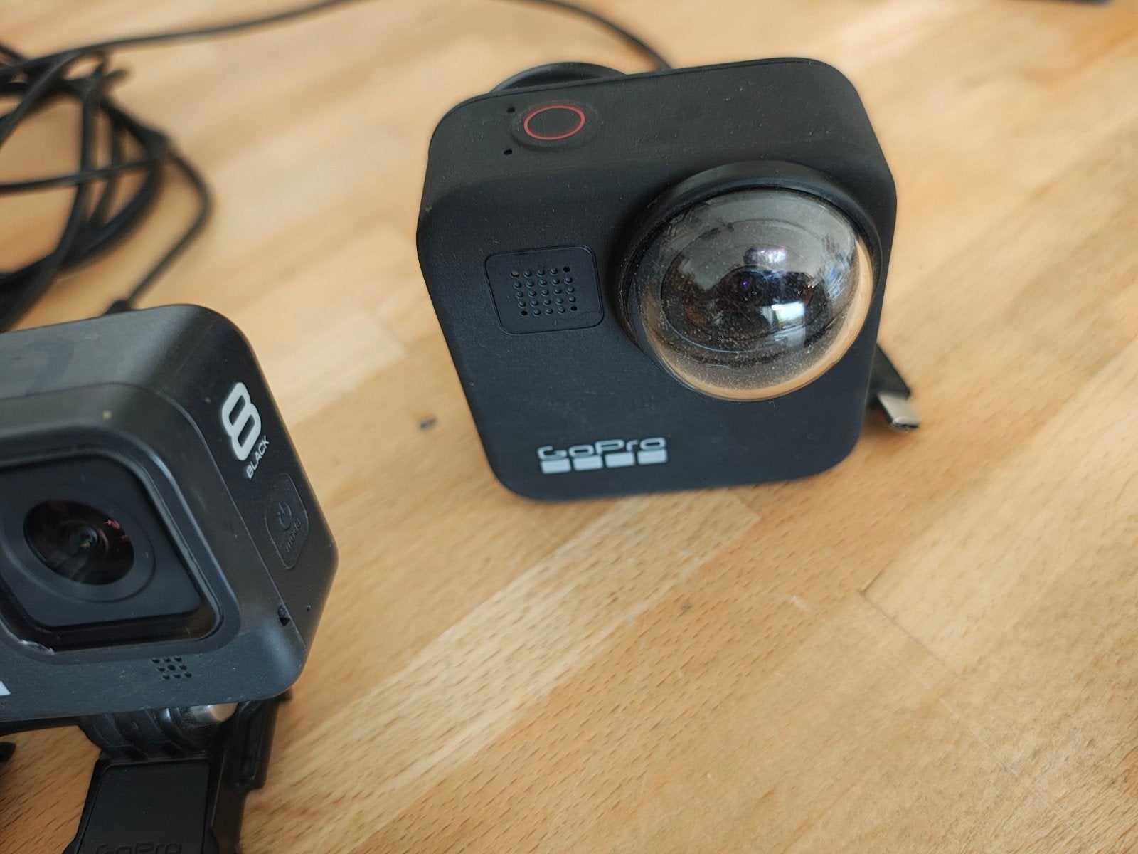 GoPro Hero 8 Black (2x) & GoPro Max met accessoires, Ophalen, Gebruikt, GoPro