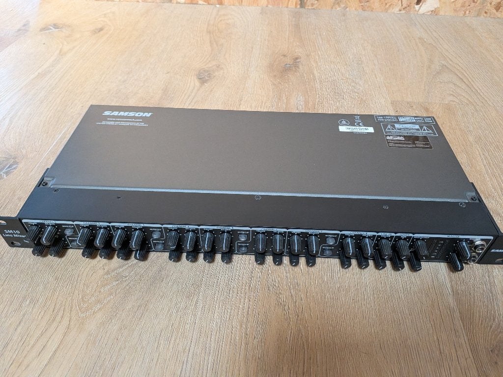 Samson SM10 10-channel line mixer 19 inch, Ophalen of Verzenden, Zo goed als nieuw, 5 tot 10 kanalen, Microfooningang