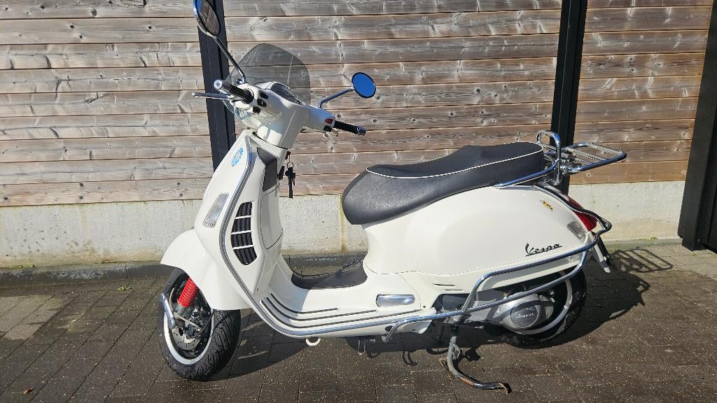 Vespa Gts 300 ie, Motoren, Motoren | Piaggio, Scooter, Gebruikt, Particulier, Automaat