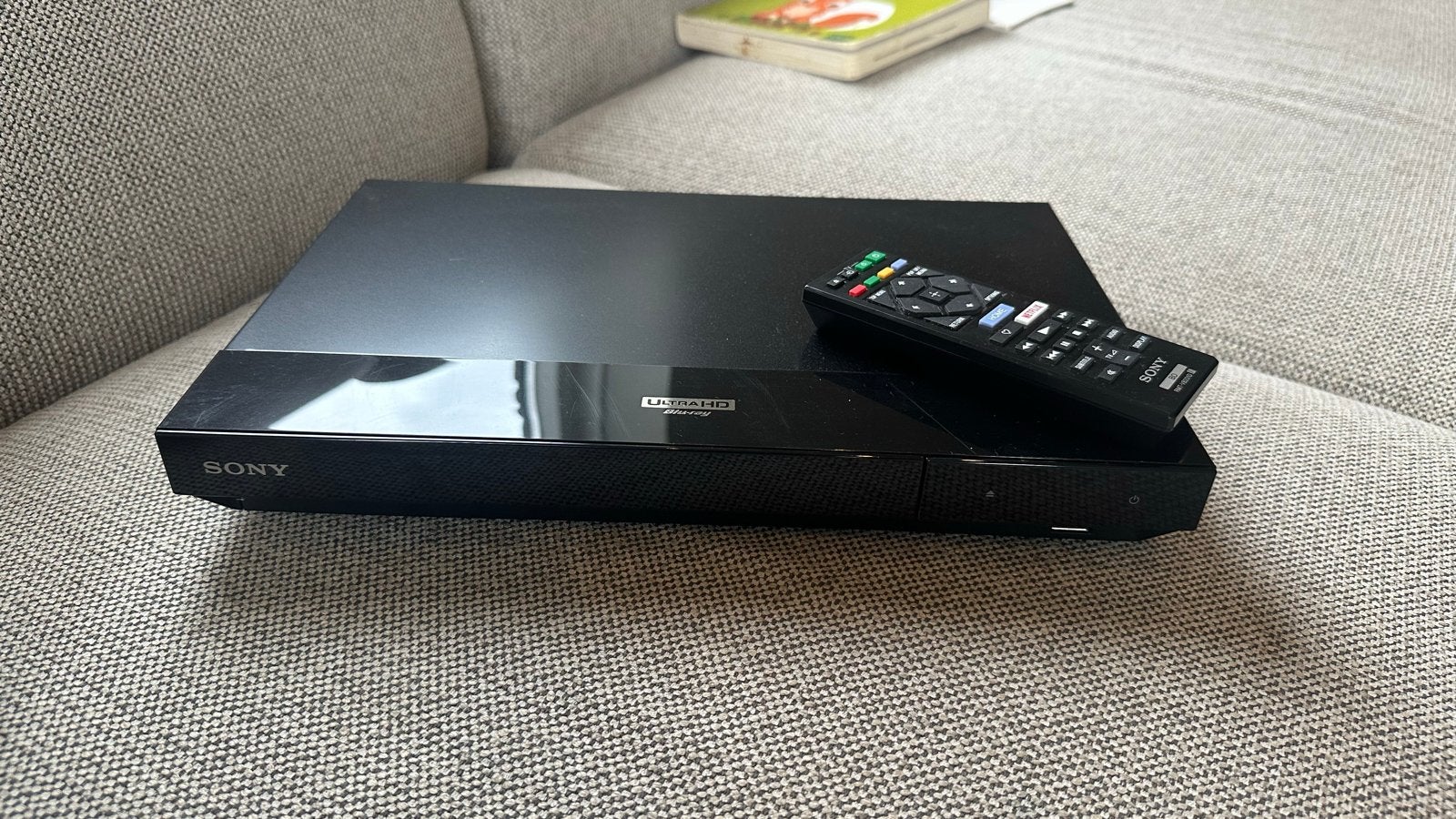 Sony UBP-X700 4K Ultra HD Blu-ray speler met afstandsbedieni, Audio, Tv en Foto, Blu-ray-spelers, Verzenden, Zo goed als nieuw