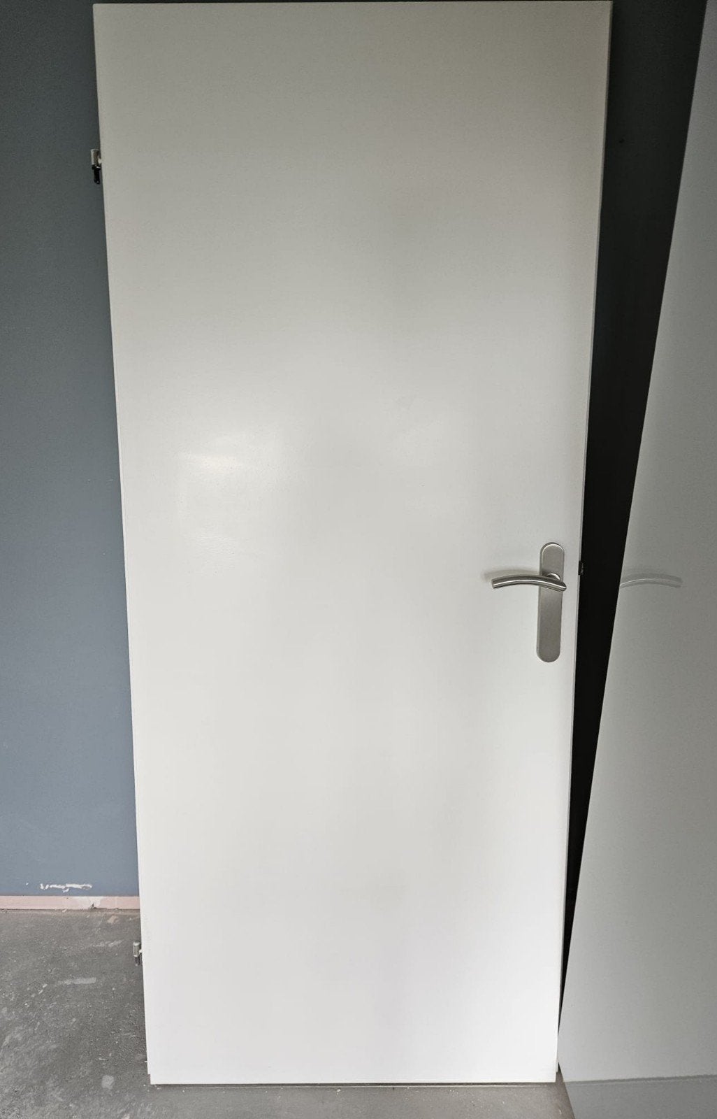 3 Witte binnendeuren met deurbeslag, 80 tot 100 cm, Binnendeur, Ophalen of Verzenden, Zo goed als nieuw