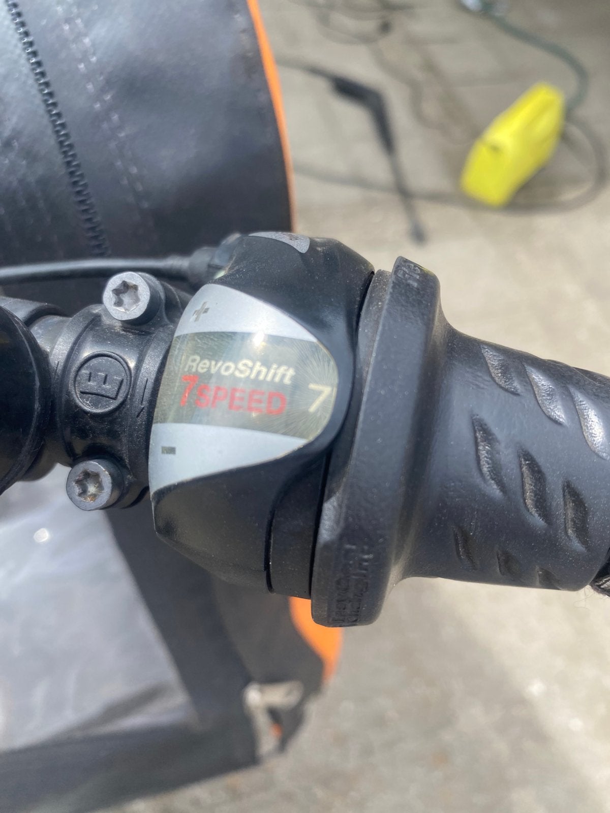 Stella bak fiets zonder accu !, Goederen, Velgrem, Elektrisch, Zo goed als nieuw