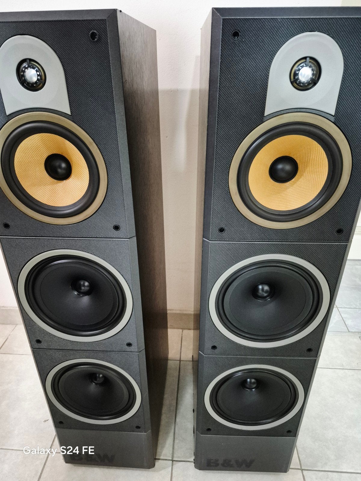 Bowers & Wilkins DM 640 Vloerstaande Luidsprekers, Vloerstaande luidspreker, Gebruikt, Bowers & Wilkins (B&W), Basreflex