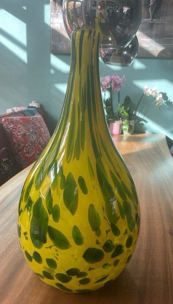 Grote glazen vaas geel met groene spikkels, Ophalen