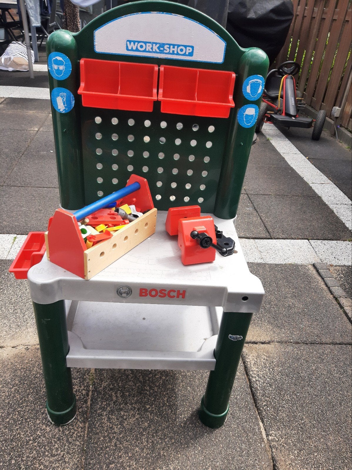 Bosch Werkbank voor Kinderen met Gereedschap, Ophalen, Gebruikt, Jongen of Meisje