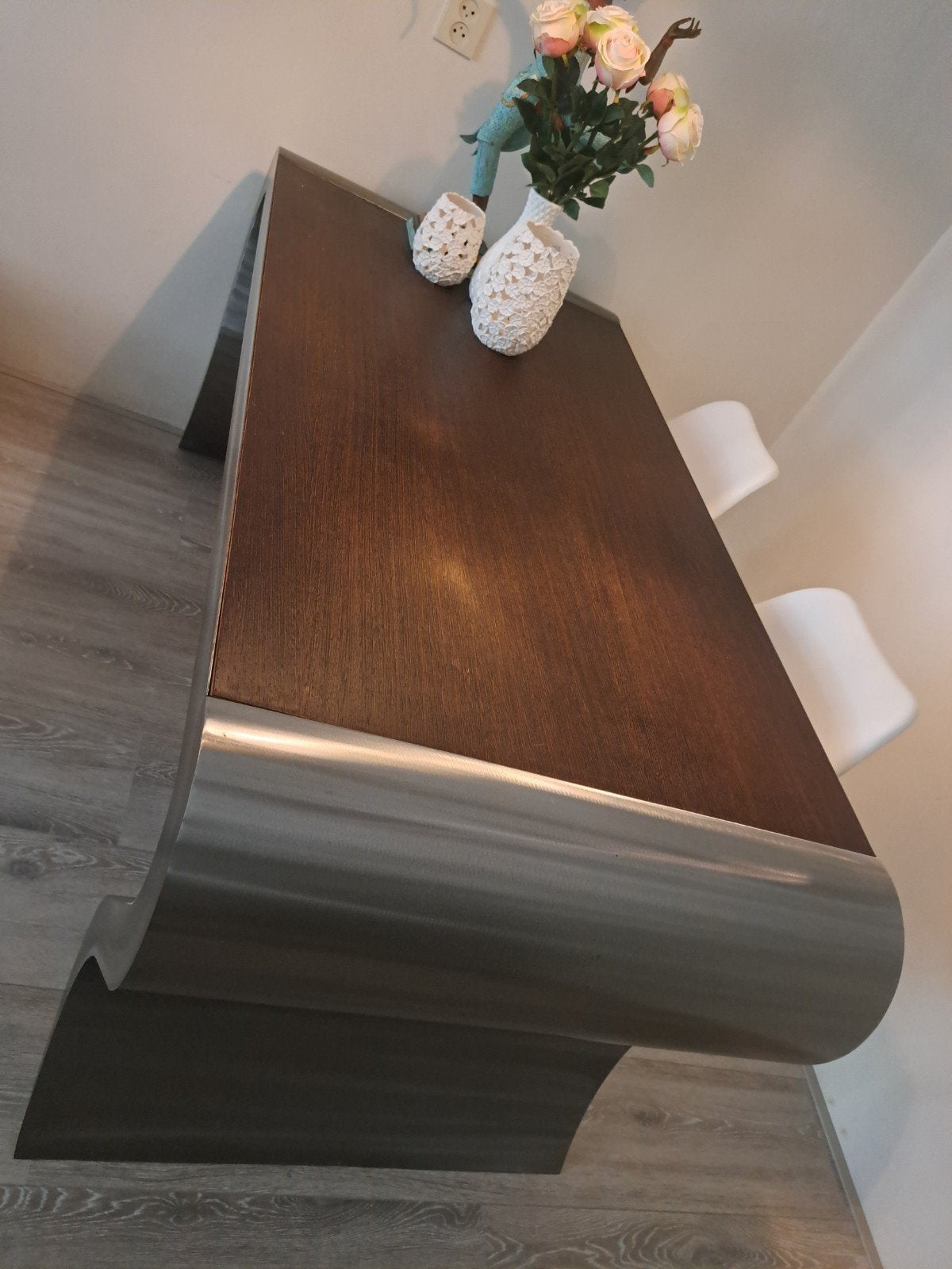 Handgemaakte eettafel van hout en staal, Huis en Inrichting, Tafels | Eettafels, Gebruikt, 50 tot 100 cm, 150 tot 200 cm, Vier personen