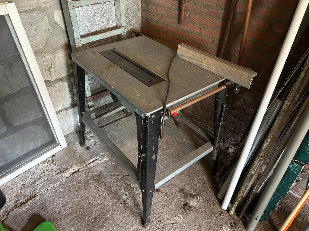te koop: zaagtafel. Werkt nog helemaal goed, Ophalen, Gebruikt
