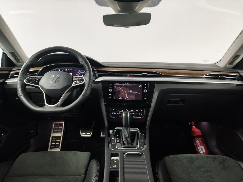 Volkswagen Arteon Shooting Brake 1.4 eHybrid Elegance | Navi, Auto's, Volkswagen, Arteon, Gebruikt, Blauw, 212 min
