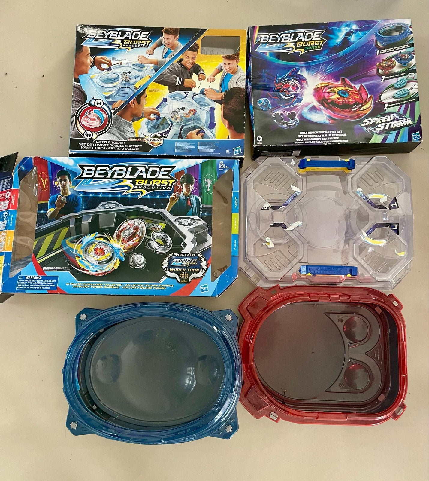 Overcomplete Beyblade Burst Collectie: 40-50 Spinners & Aren, Ophalen, Gebruikt, Jongen of Meisje