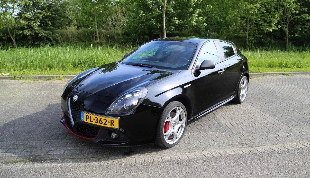 Alfa Romeo Giulietta 1.4 Turbo Multi AIR TCT 2017 Zwart, Auto's, 1280 kg, 4 cilinders, Zwart, Particulier