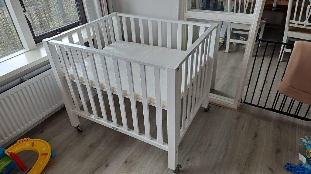 Baby Box, Kinderen en Baby's, Boxen, Gebruikt, Vierkant, Wieltjes, Ophalen