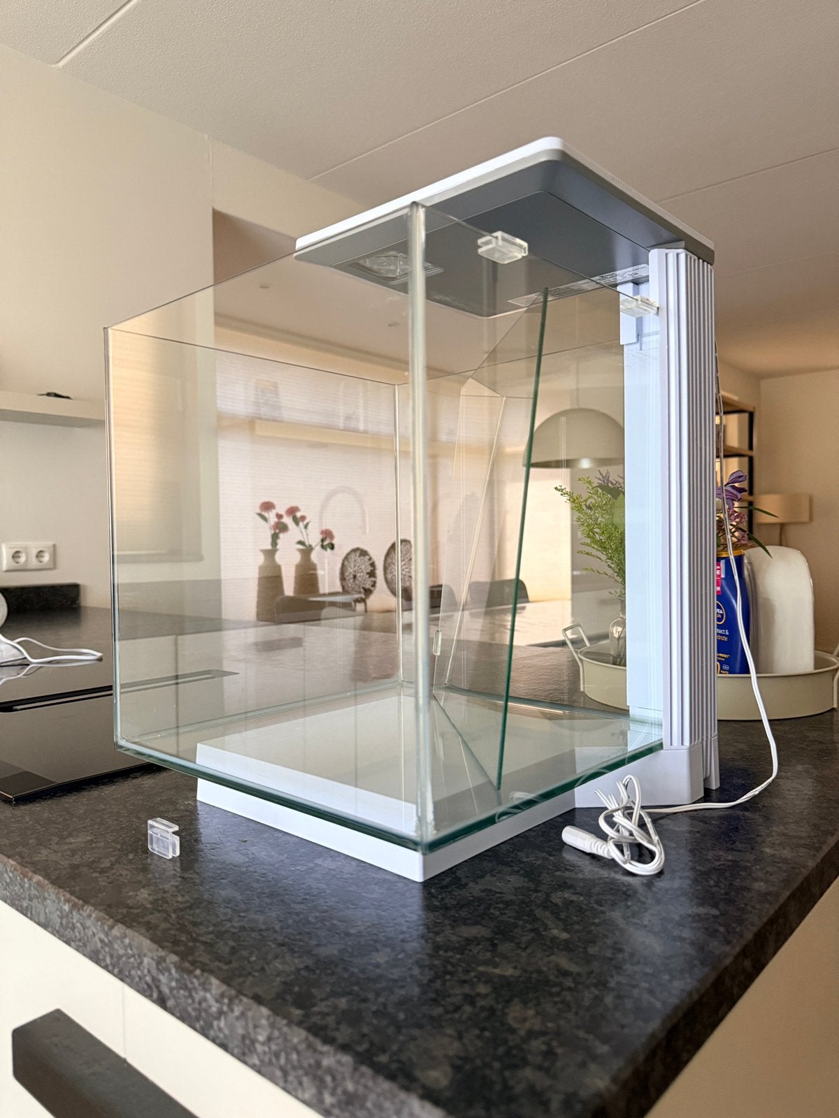Superfish Qubiq 30 Pro 32x32x42.5 cm - Aquaria - Wit, Ophalen, Zo goed als nieuw, Leeg aquarium, Verwarming