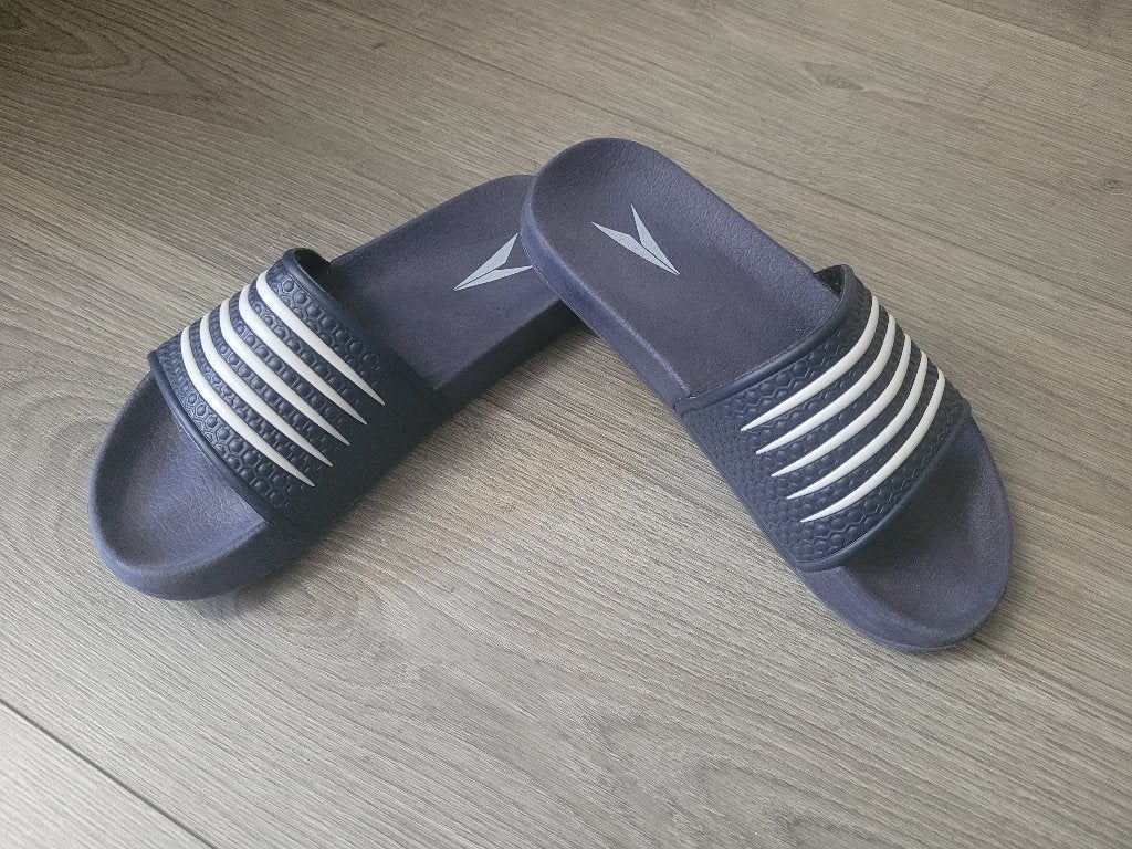 Blauwe badslippers maat 37 ~ SC3404, Gebruikt, Jongen of Meisje, Overige typen, Ophalen of Verzenden