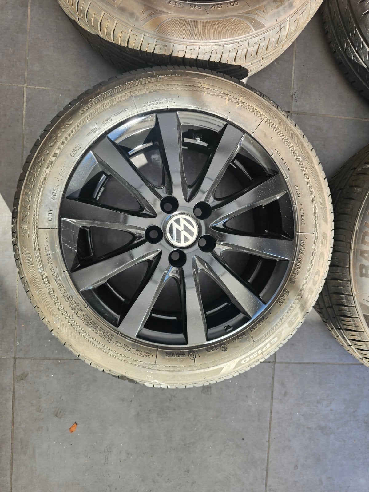 Vw. Polo Bluemotion 15 inch LM velgen met zomerbanden, Ophalen of Verzenden