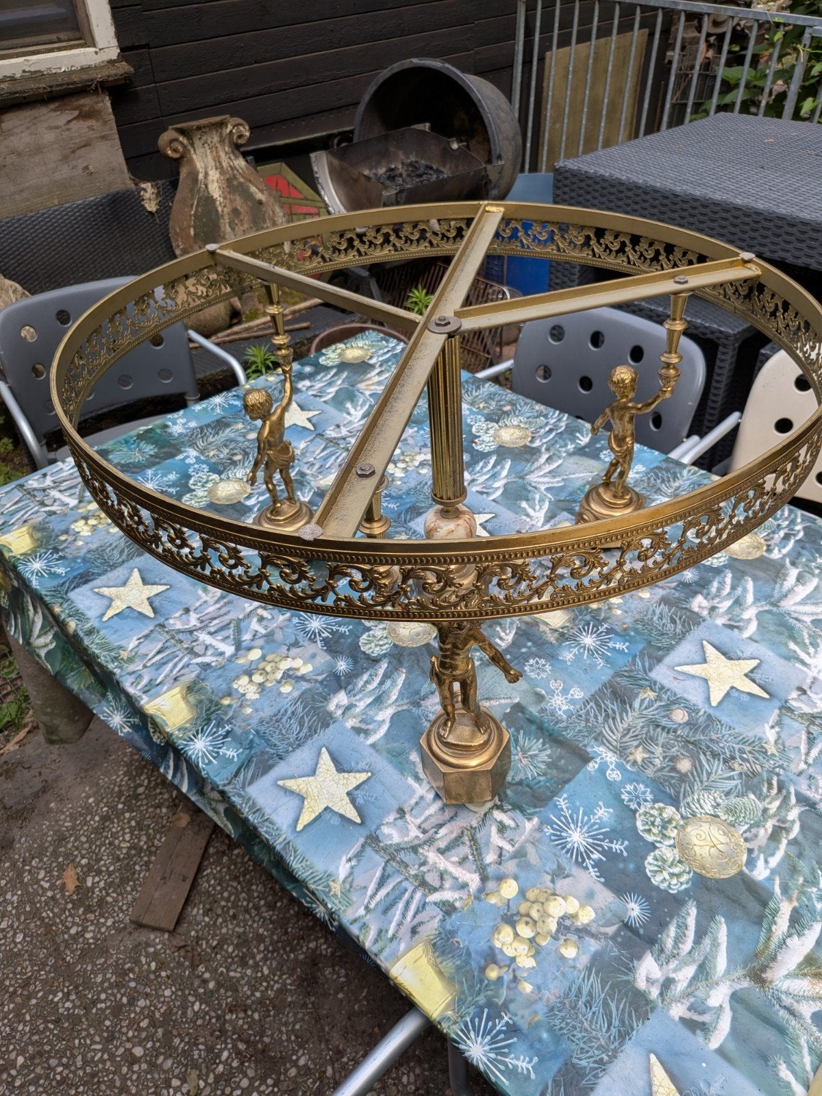 Salontafel met marmer blad en een brons onderstel, Ophalen