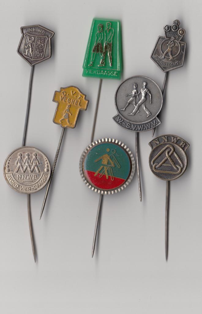 Wandel Wandelen speldjes Vierdaagse Veghel NNWB NUW, Verzamelen, Speldjes, Pins en Buttons, Gebruikt, Verzenden, Nvt, Overige onderwerpen