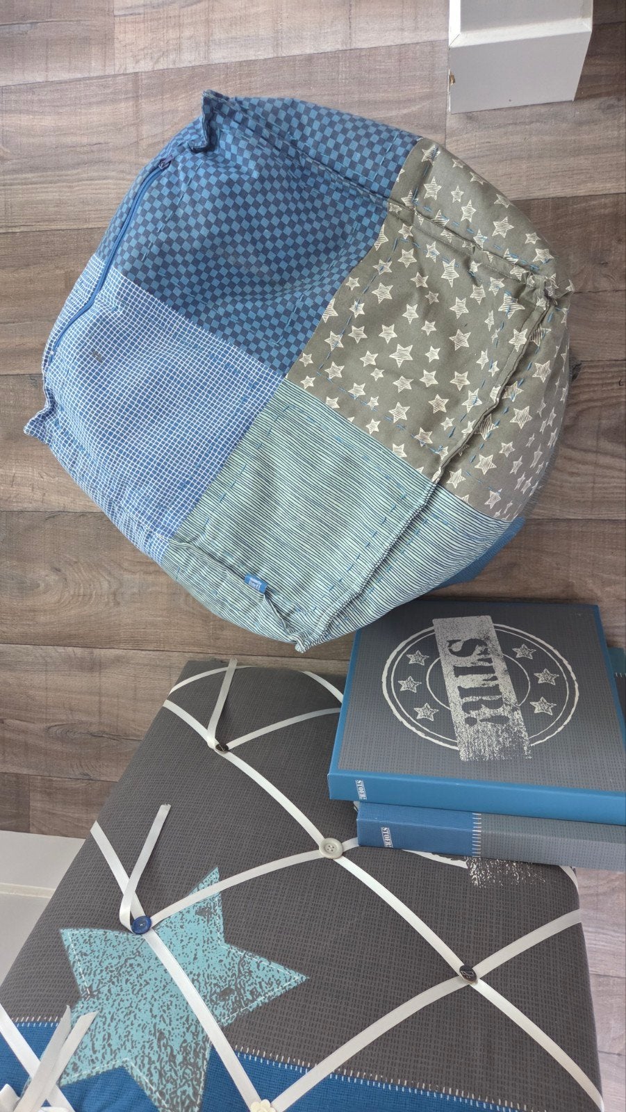 STOER jongens kamer set: poef, kussen, canvas, kaartenhouder, Kinderen en Baby's, Kinderkamer | Inrichting en Decoratie, Ophalen of Verzenden