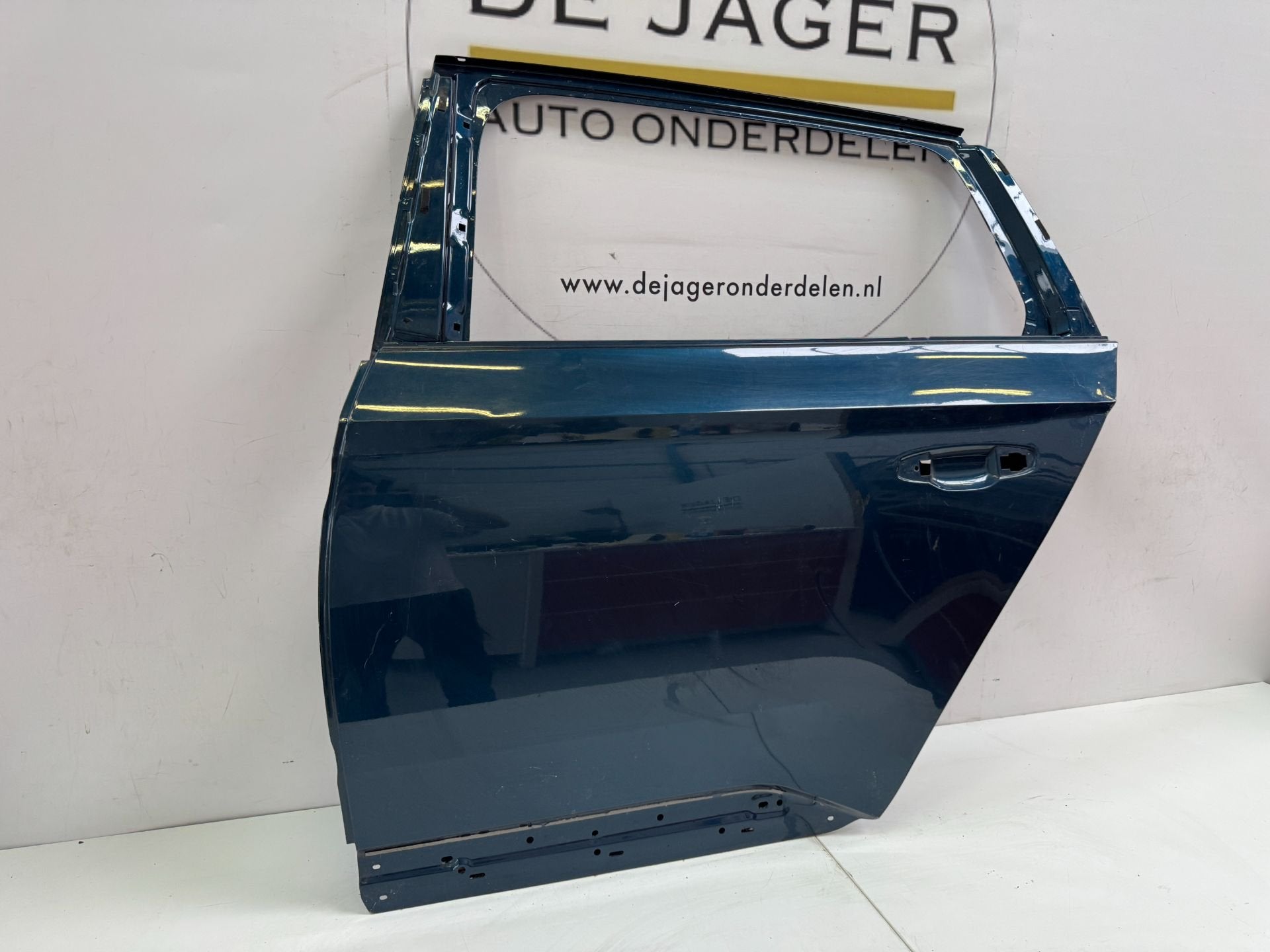 SKODA SUPERB STATION DEUR PORTIER LINKS ACHTER 3V9835311, Deur, Skoda, Achter, Skoda Auto a.s.