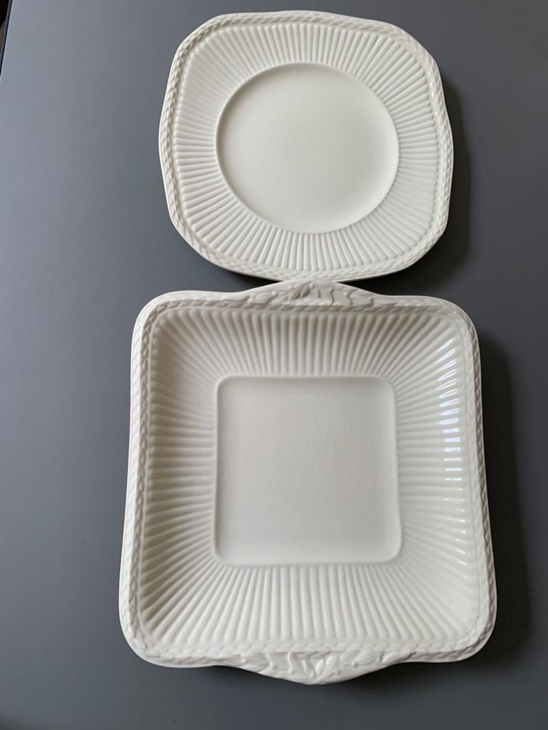 Wedgwood platte schalen crèmekleurige, Gebruikt, Ophalen of Verzenden, Schaal of Schalen, Wedgwood