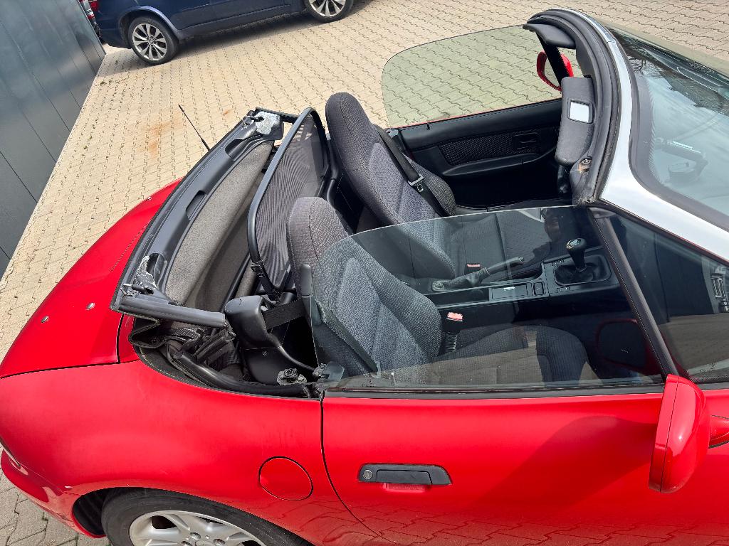 BMW Z3 1.8 Roadster 1996 Rood, Achterwielaandrijving, 4 cilinders, Cabriolet, 49 €/maand
