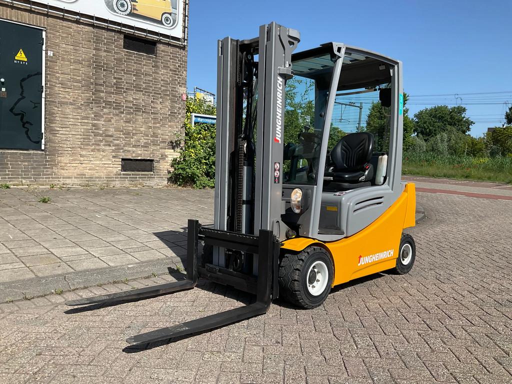 Jungheinrich EFG320 2000KG 2000KG 4.40METER (bj 2019), Zakelijke goederen, Machines en Bouw | Heftrucks en Intern transport, 2000 tot 3000 kg