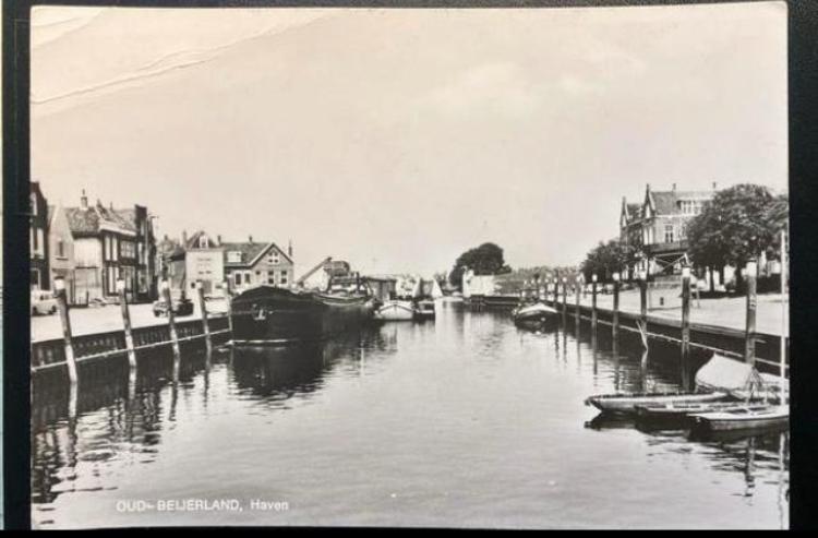 Haven Binnenvaart oa Argas  Oud Beijerland, Ophalen of Verzenden, Zuid-Holland