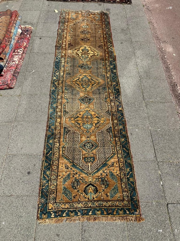 Antieke Koerdistan loper 345x90 cm  gouden en blauwe tinten, Huis en Inrichting, Stoffering | Tapijten en Kleden, Gebruikt, 50 tot 100 cm
