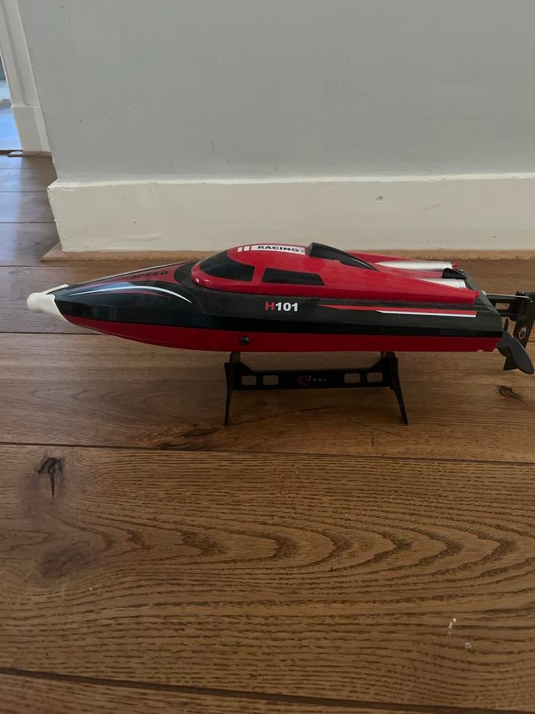 Snelle RC Speedboot - 40 km/u - Met Afstandsbediening, Ophalen of Verzenden, Gebruikt, Afstandsbediening