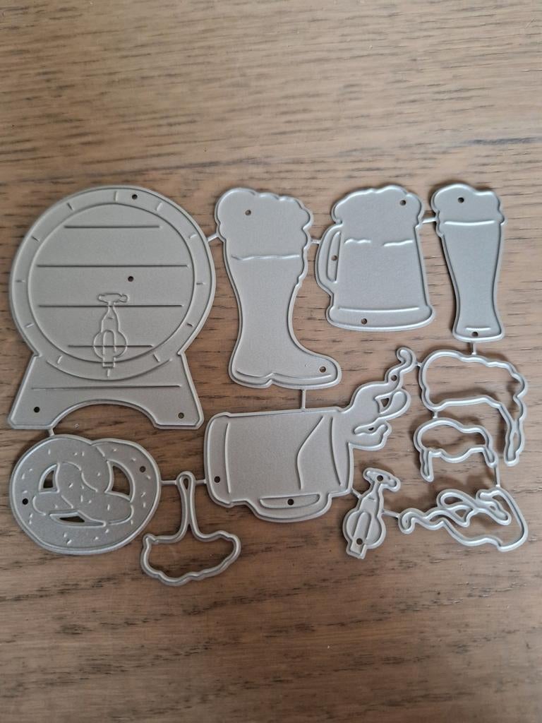 Snijmallen Oktoberfest: Bierpullen, Laars, Pretzel, Ton, Ophalen of Verzenden