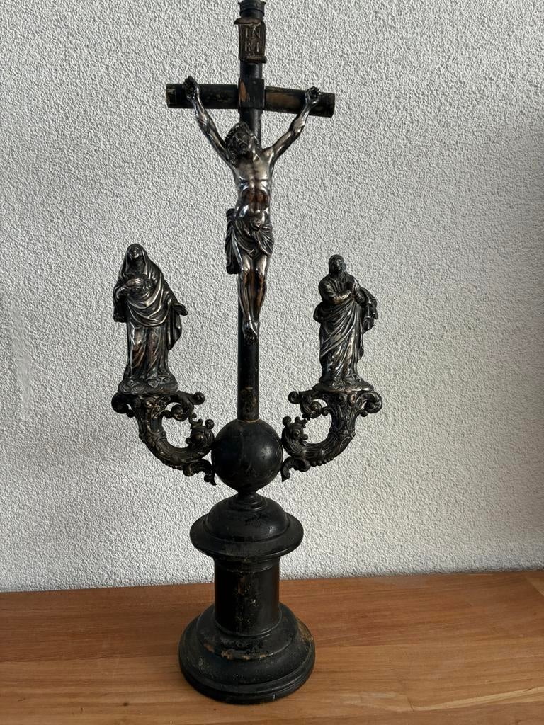 Altaar kruisbeeld Crucifix zilveren figuren, Ophalen of Verzenden