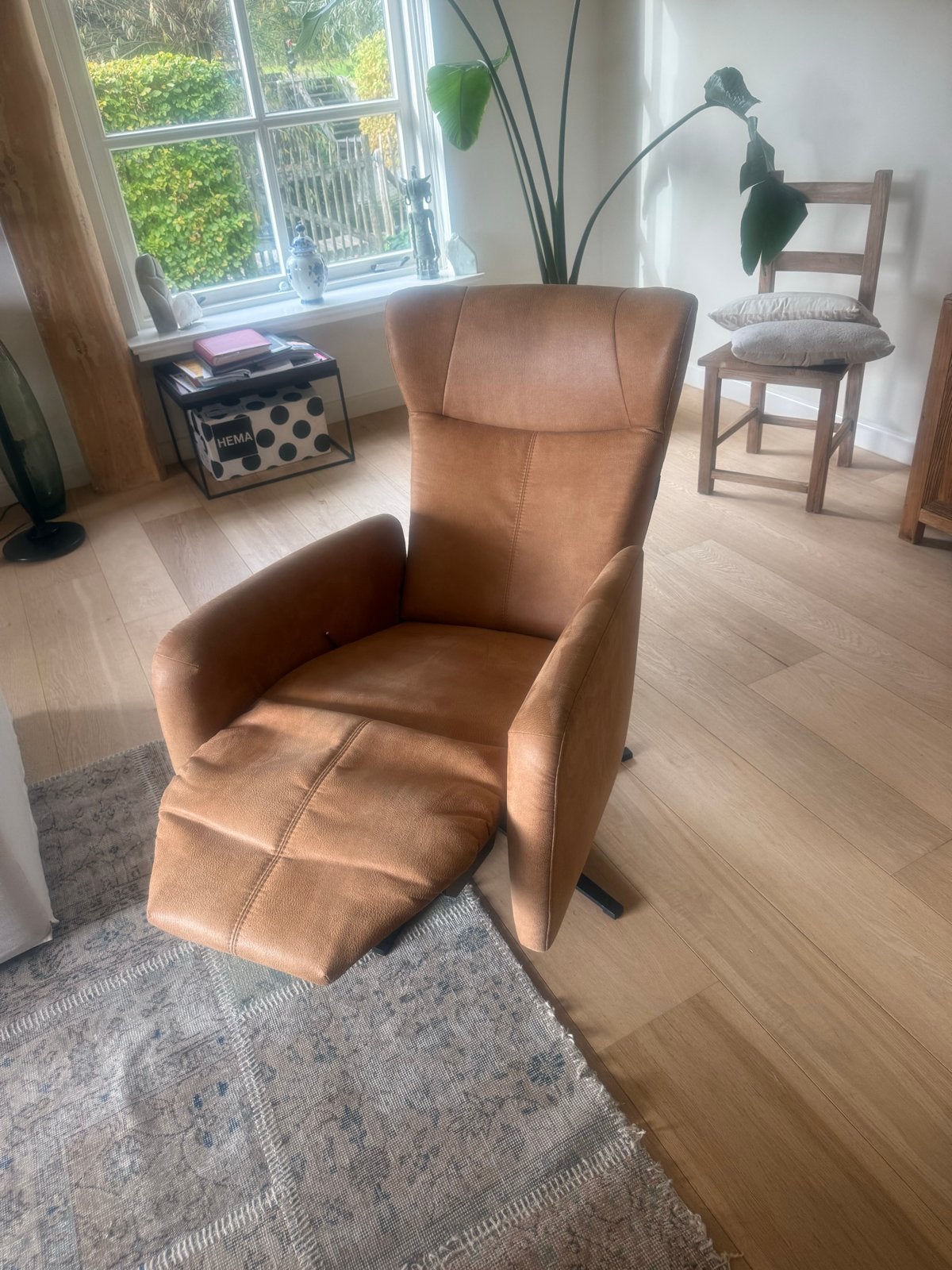Prominent Relaxfauteuil - Cognac alcantara, Ophalen of Verzenden, Zo goed als nieuw, Leer, 75 tot 100 cm