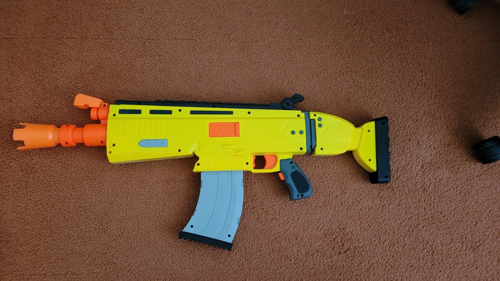 Nerf Fortnite AR-L gemotoriseerde blaster, bijna nieuw, Ophalen, Zo goed als nieuw, Jongen of Meisje