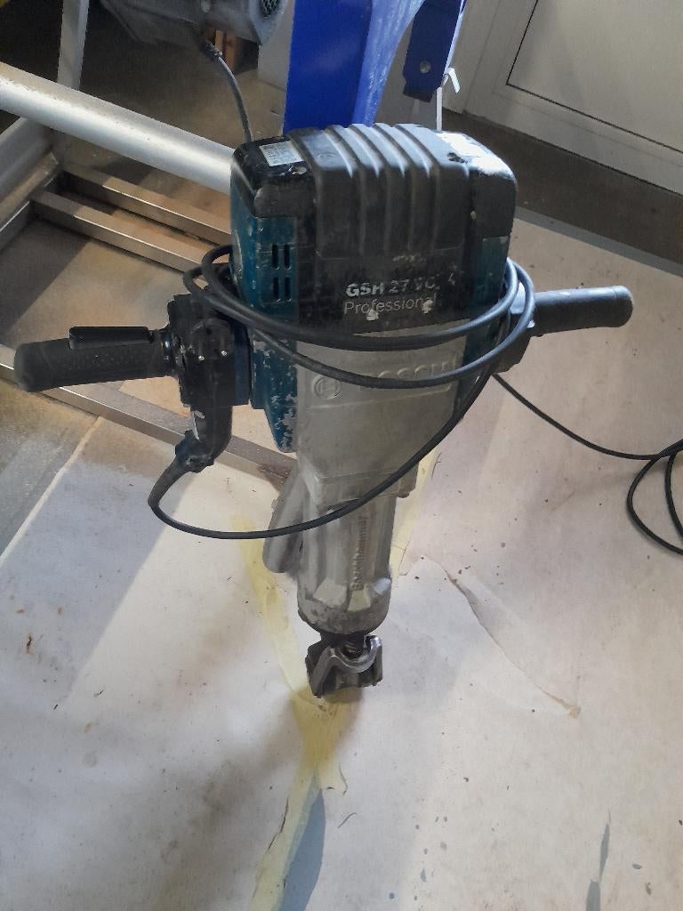 Zware sloophamer, breekhamer Bosch gsh 27, Ophalen, Gebruikt, 600 watt of meer, Boor- en/of Breekhamer