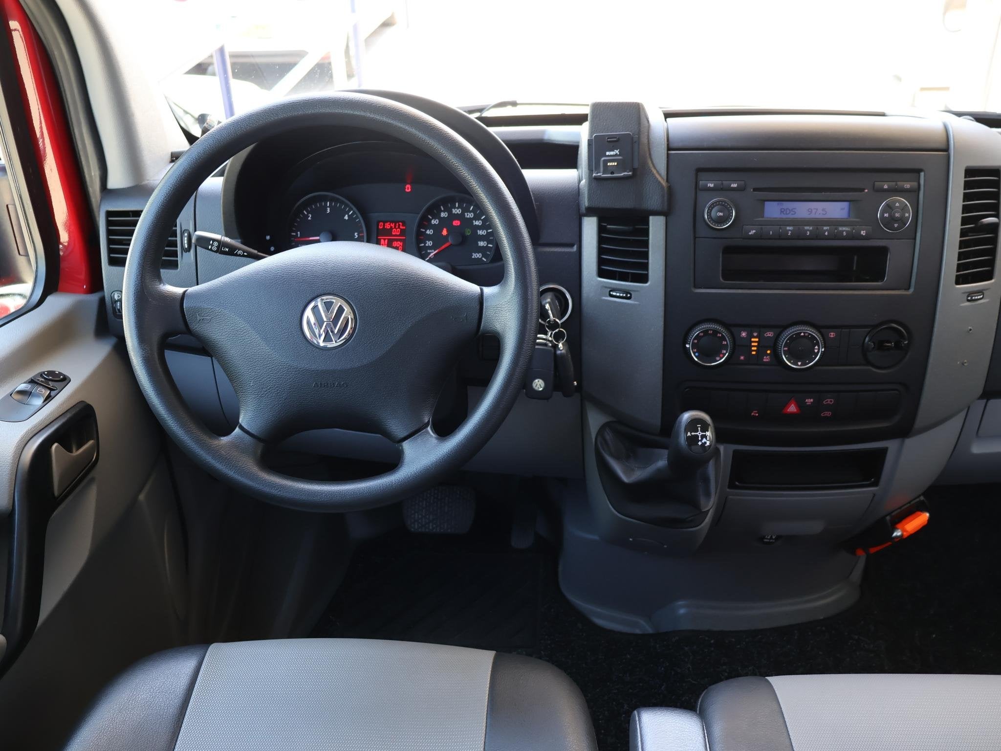 Volkswagen Crafter 2.5 TDI 136 PK AUT. DUBBEL CABINE *16.417, Automaat, Euro 5, Gebruikt, 2000 kg