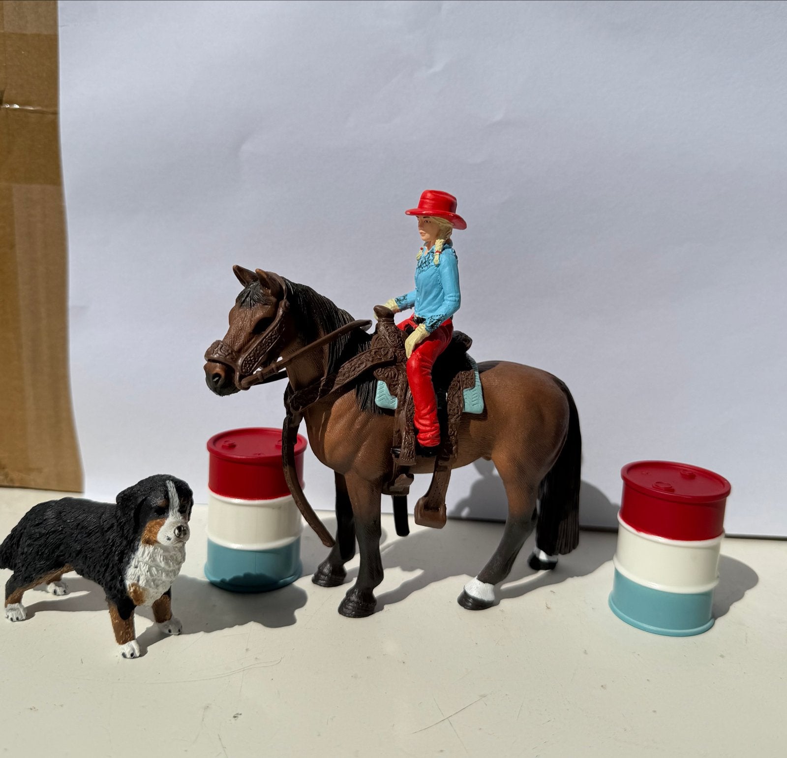 Schleich paardrijset met ruiter, hond en vaten, Ophalen of Verzenden, Zo goed als nieuw