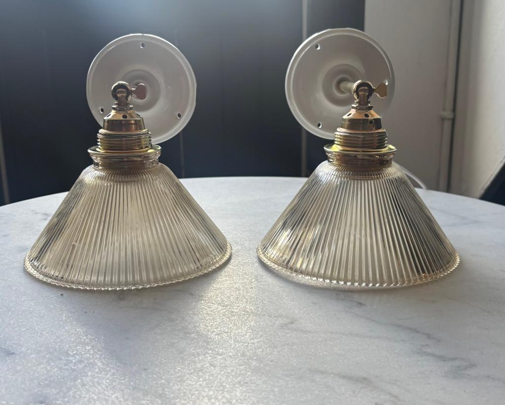 Vintage set 2 driehoek Franse holophane wandlampjes keuken, Huis en Inrichting, Lampen | Hanglampen, Ophalen of Verzenden, Zo goed als nieuw