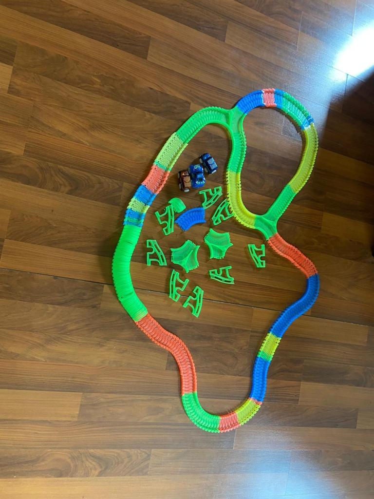 Glow in de dark racebaan, Kinderen en Baby's, Speelgoed | Racebanen, Ophalen of Verzenden, Elektrisch, Overige merken