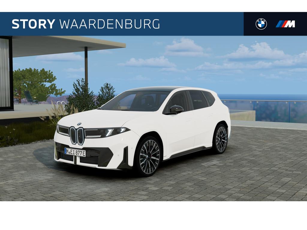 BMW iX3 40 eDrive M Sport / Panoramadak / Trekhaak / M Sport, Automaat, Achterwielaandrijving, Zwart, Wit