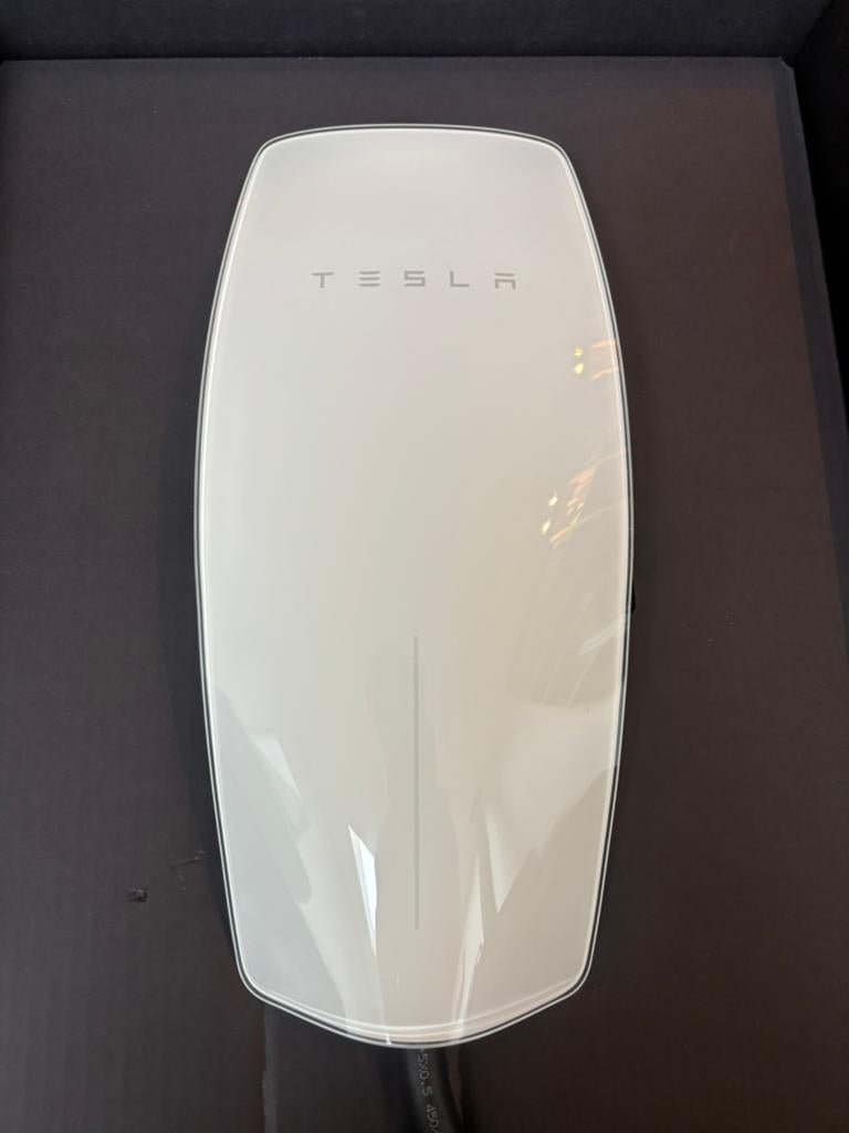 Tesla Wall Connector Gen 3 met fabrieksgarantie, Ophalen of Verzenden, Zo goed als nieuw