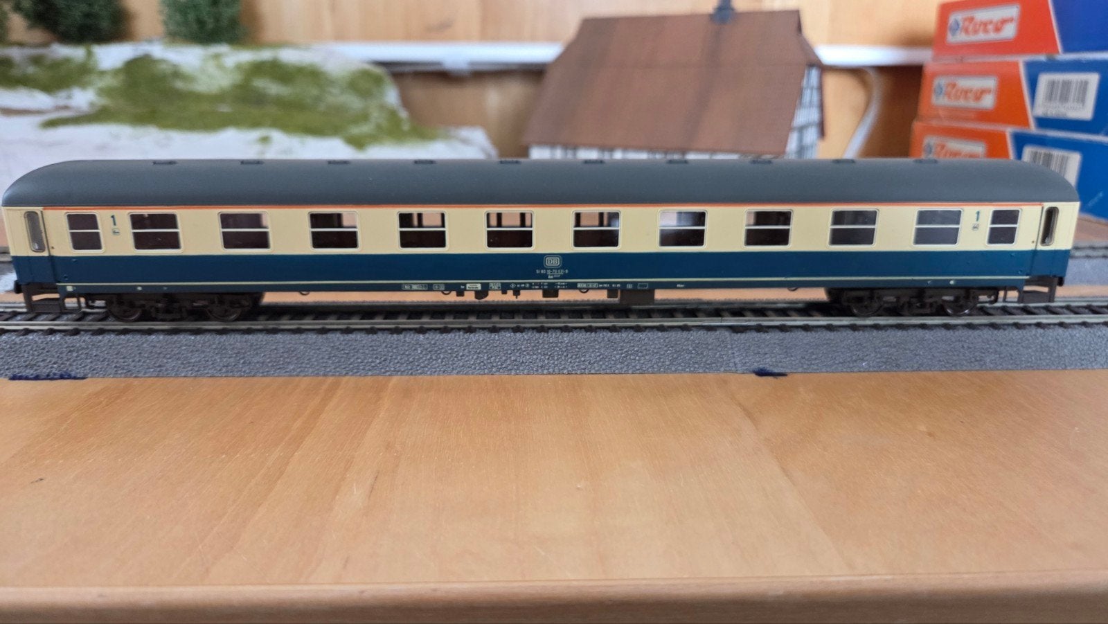 Roco DB 1e klas passagierswagon - Modelspoor H0, Gelijkstroom, Ophalen of Verzenden, Roco, Nieuw