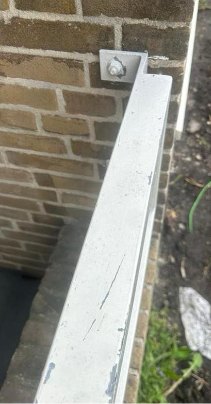 Balkonhek / metalen balustrade wit – 30 x 250 cm, Gebruikt, Hugos handel, Ophalen of Verzenden, Hugos handel