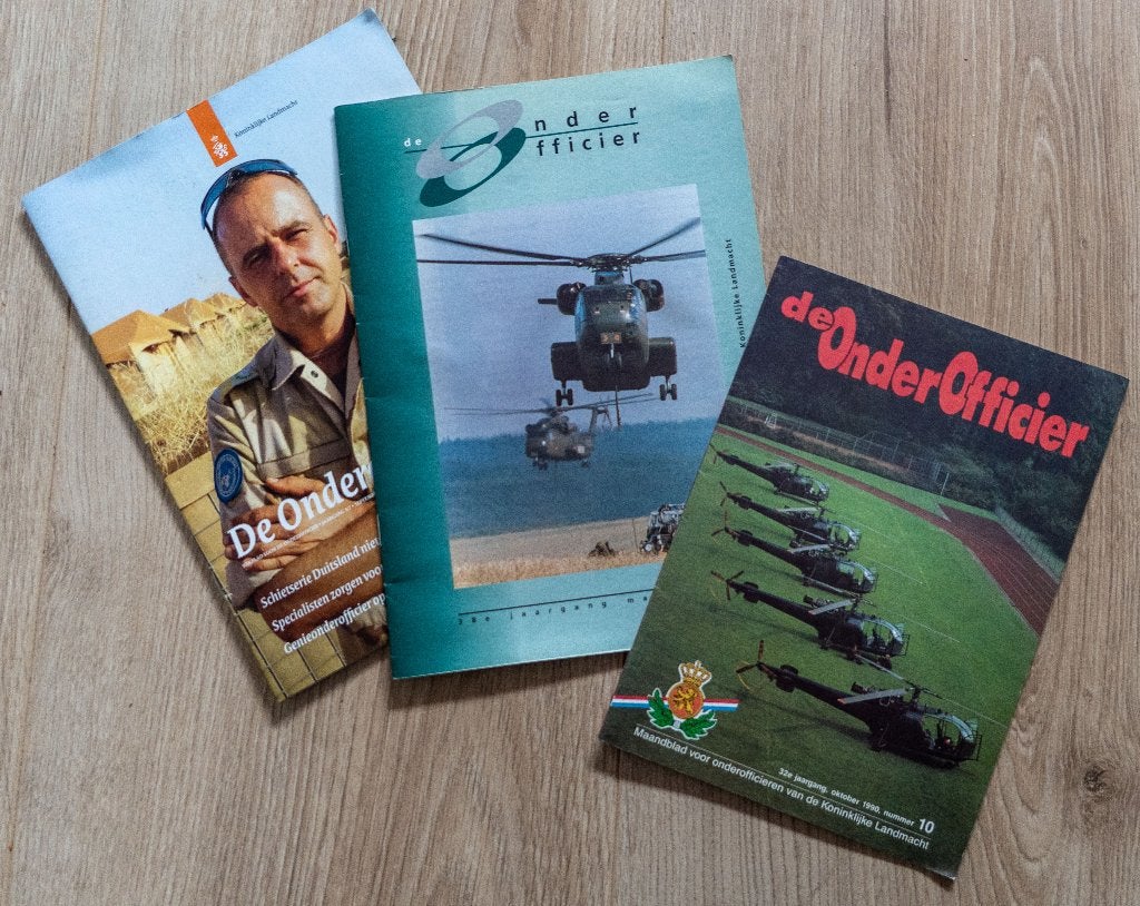 Diverse jaargangen 'De Onderofficier' & 'De legerkoerier', Ophalen, Landmacht, Nederland, Boek of Tijdschrift