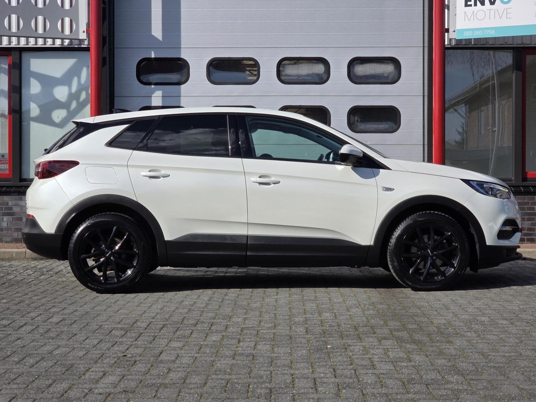 Opel Grandland X 1.2 Turbo Online Ed. Pano/Trekhaak/Navi/LMV, Voorwielaandrijving, Automatische klimaatregeling, Stof, Gebruikt